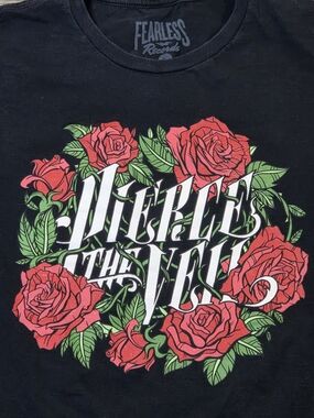 Pierce The Veil Women's Roses Graphic Band Tee Shirt Sz Md *READ (Hottopic)